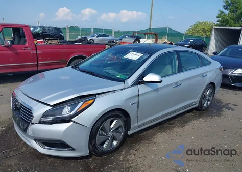 2016 Hyundai Sonata Hybrid Limited z USA, uszkodzony, nr VIN KMHE34L14GA014699